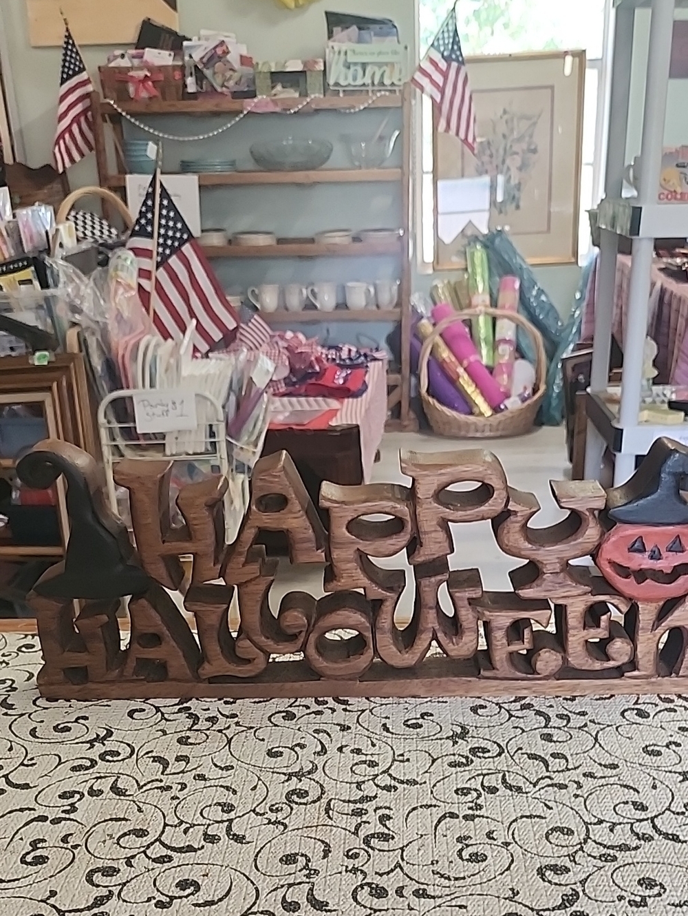 Wooden "Happy Halloween" Table Décor